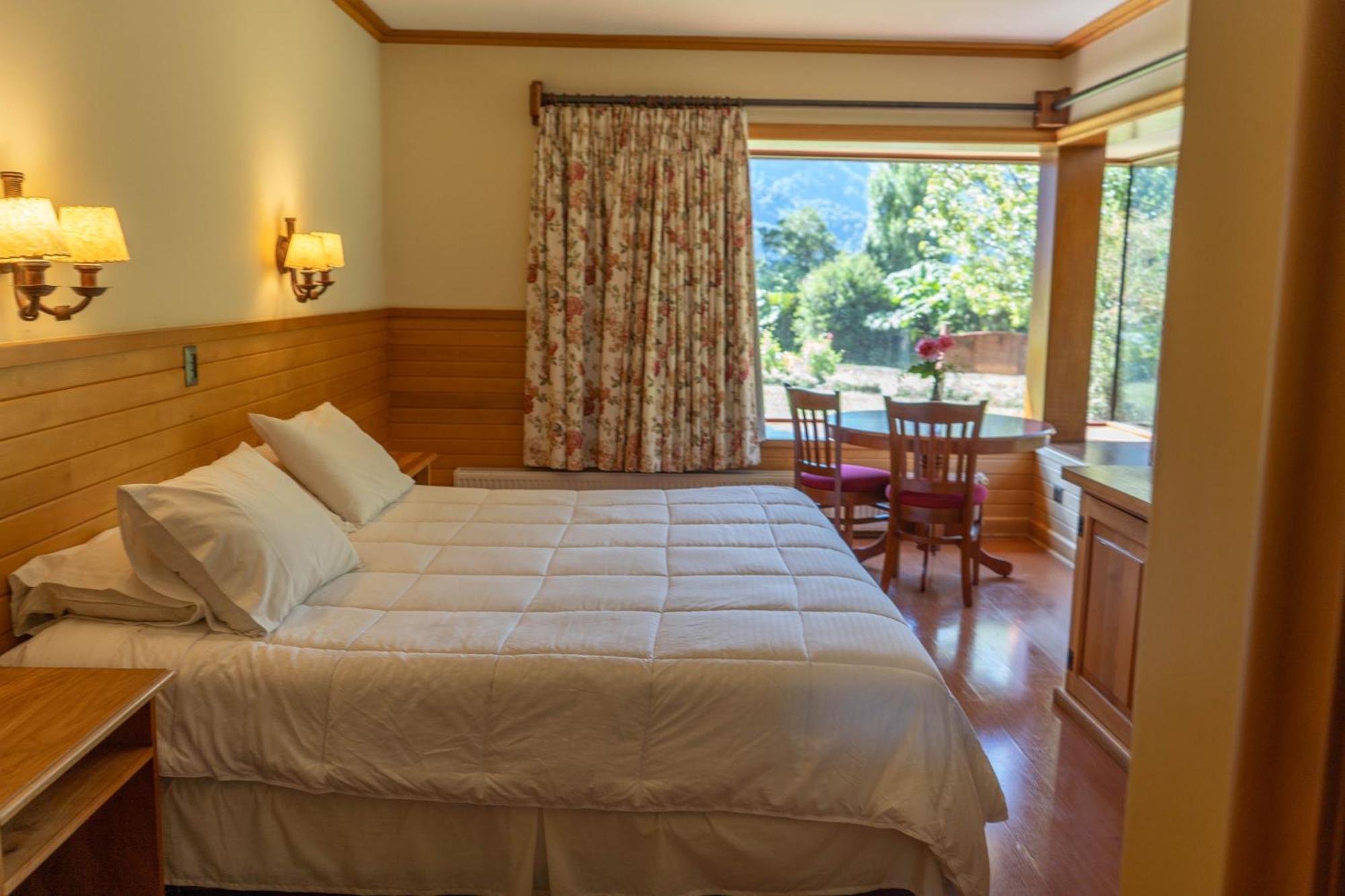 Hotel Natura Peulla Екстериор снимка